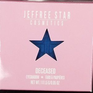 Single Shadow- Deceased eyeshadow